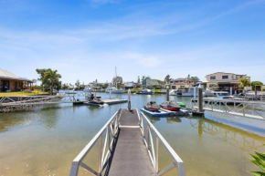 Dream waterfront retreat in Runaway Bay
